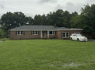 2323 Herring Ditch Rd, Chesapeake, VA 23323