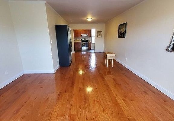4th image of 30-24 49th St #2DD