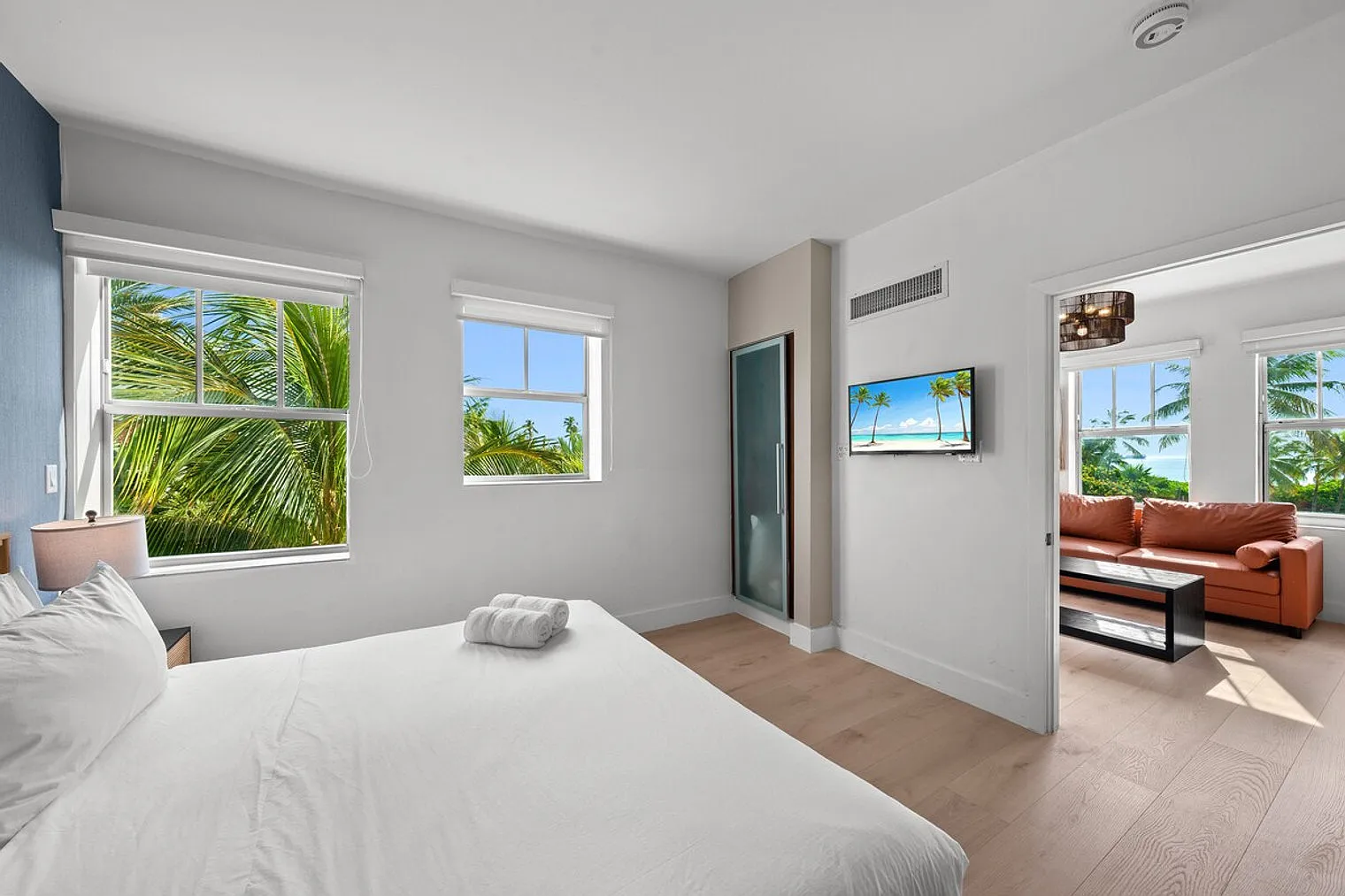 1 bed, 1.0 bath, $3,569 — Photo 4