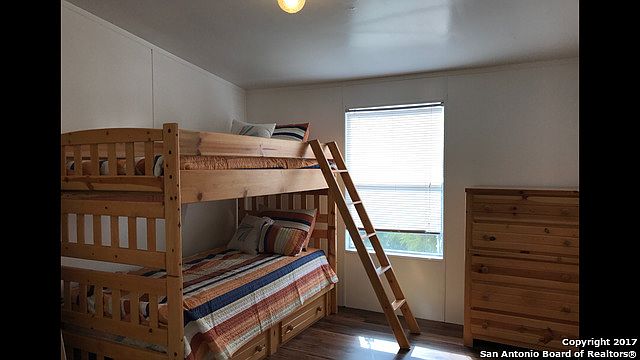 2nd image of 2252 Waterfront Park Dr