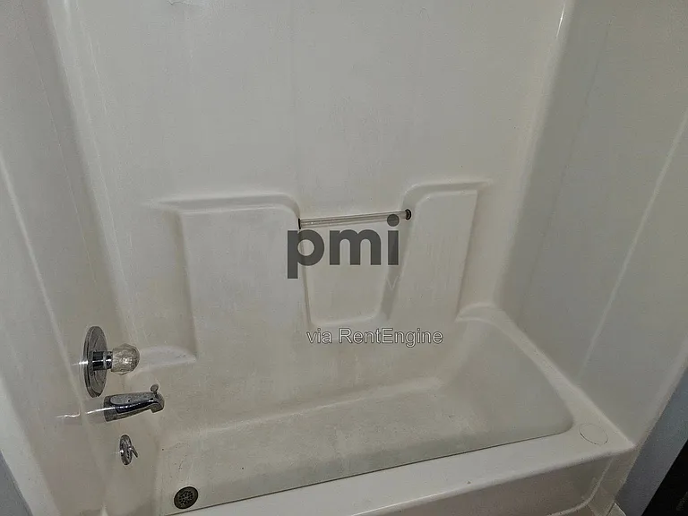 Vawter Street Apartments — Photo 20