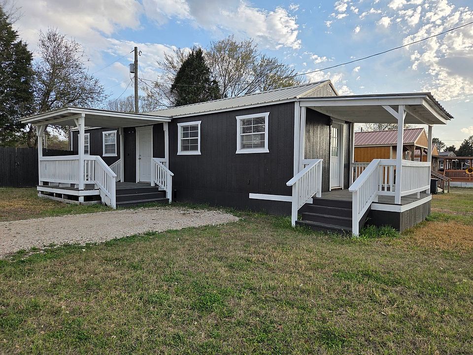 1st image of 304 Carson Rd