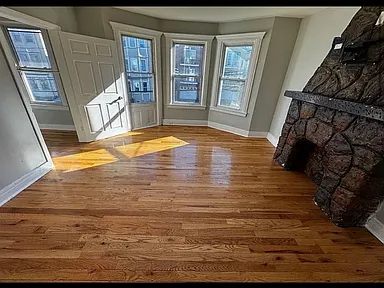 185 S 11th St #2 — photo 4 of 6