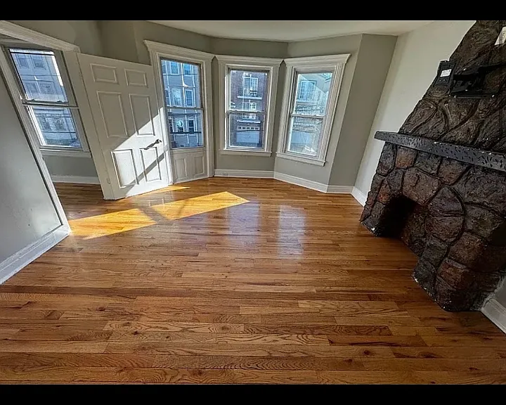 185 S 11th St #2L — Photo 9