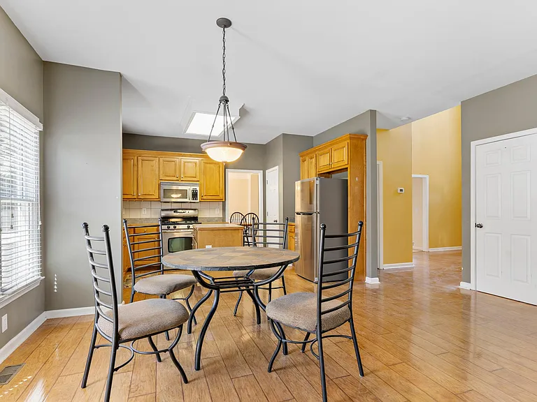 1912 Arbor Springs Way — Photo 11