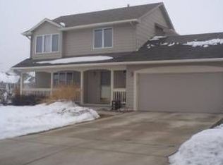 2300 E Glenwood Dr, Des Moines, IA 50320