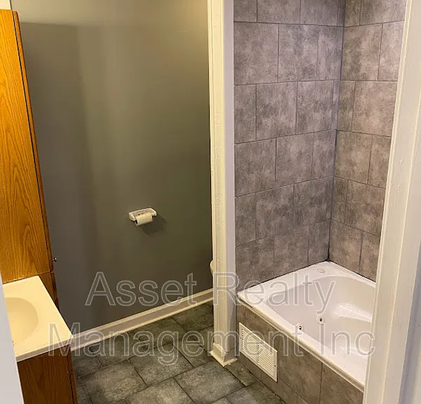 928 Vivian Ave — Photo 10
