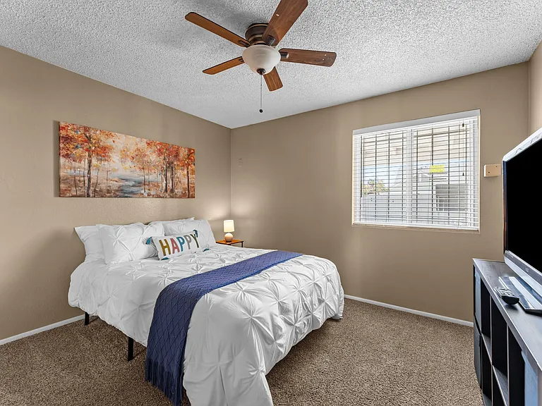 8742 W Meadowbrook Ave — Photo 20
