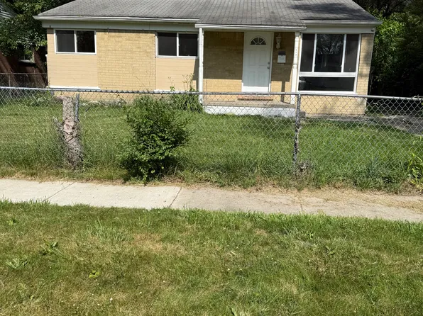 579 Calder Ave, Ypsilanti, MI 48198