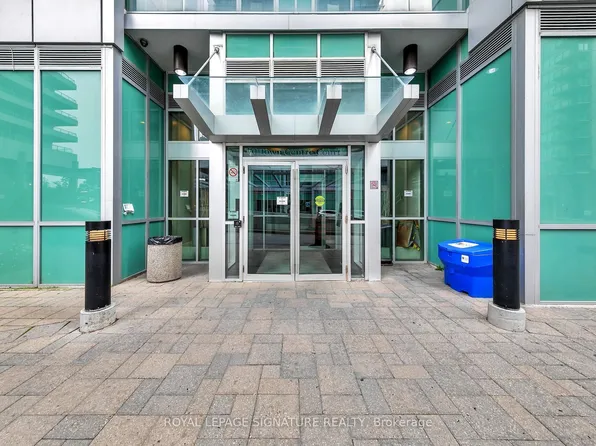 70 Town Centre Ct, Toronto, ON