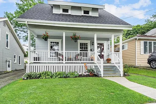 429 Woodbine Ave Photo 1