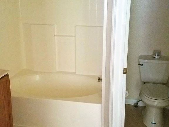 4th image of 6070 Ingleston Dr Unit 1115