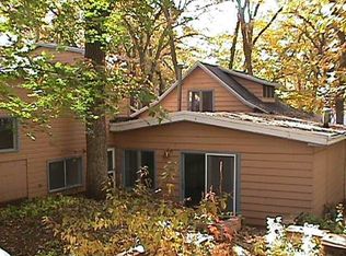 21313 Hickory St, Spirit Lake, IA 51360