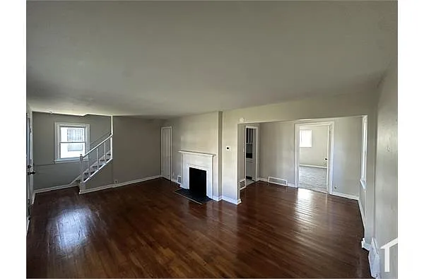 17404 Glendale Ave photo 1
