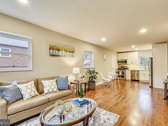 4th image of 5844 Mount Vernon Dr