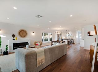 3650 Buckingham Rd, Los Angeles, CA 90016