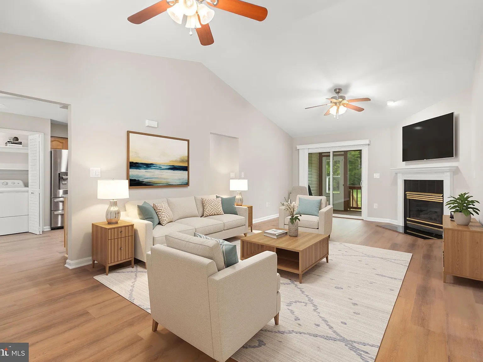 3 bed, 1422 sqft, $2,600 — Photo 4