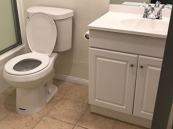 5th image of 11341 Victory Blvd APT 6