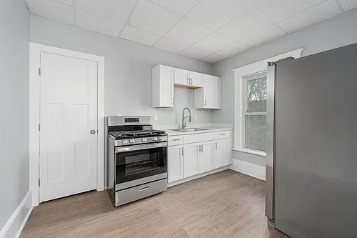 221 N Elizabeth St #I Photo 1 221 N Elizabeth St #I Photo 1