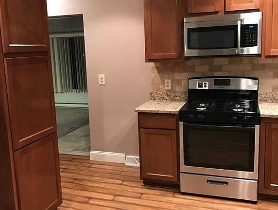 4th image of 24376 Maria Ln