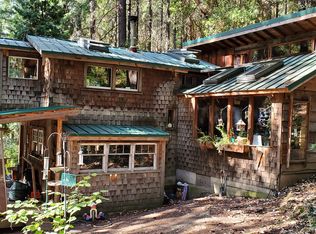 4555 Yale Creek Rd, Jacksonville, OR 97530