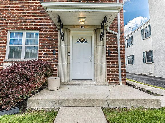 4th image of 555 Eastmoor Blvd #1