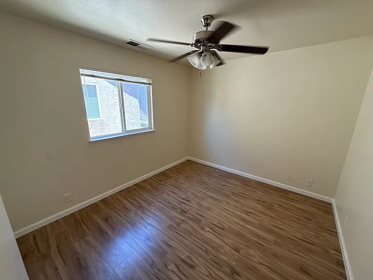 2404 Phoenix Way — Photo 6