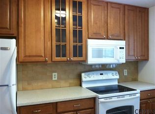 7-3 Regina Ct, Delmar, NY 12054