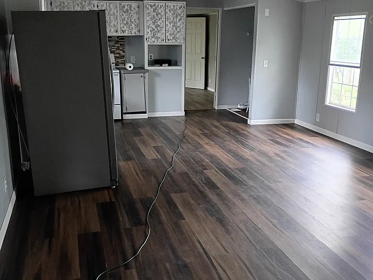 4730 10th St #B — Photo 2