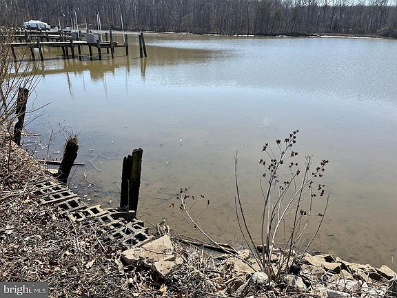 2nd image of 6817 S River Dr