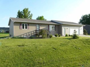 608 W 2nd Ave, Humboldt, SD 57035
