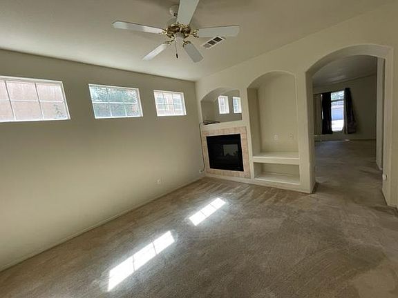 3rd image of 1705 Hammertown Dr