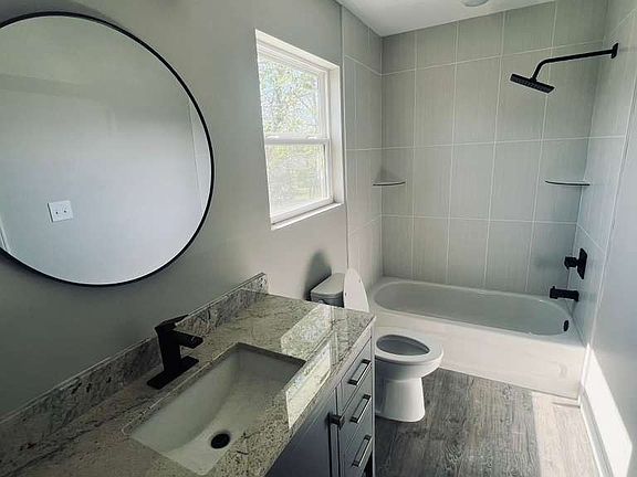 5th image of 1623 Seley Ave