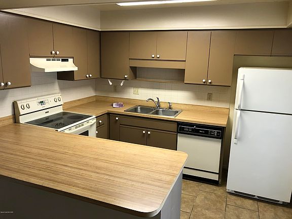 5th image of 1632 S Park Ave #1