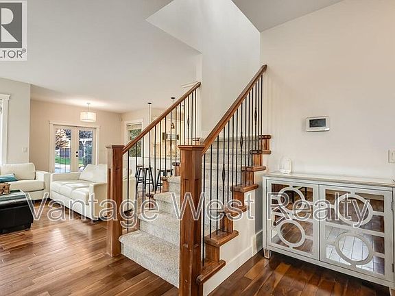3rd image of 5308 Upper Mission Dr
