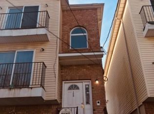 168 Scheerer Ave, Newark, NJ 07112