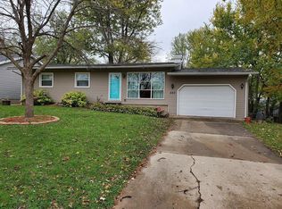 220 Doris St, Washington, IL 61571