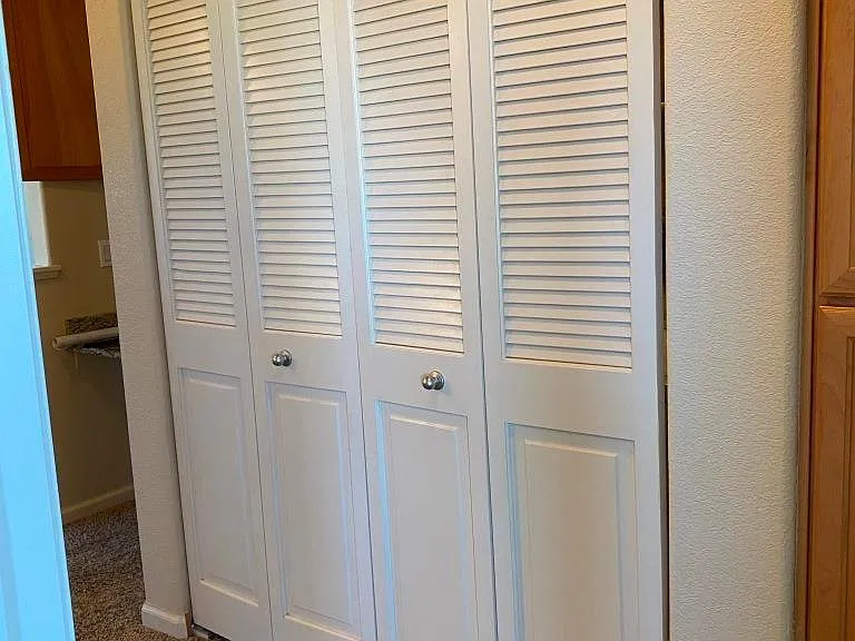 700 Moon Cir — Photo 32