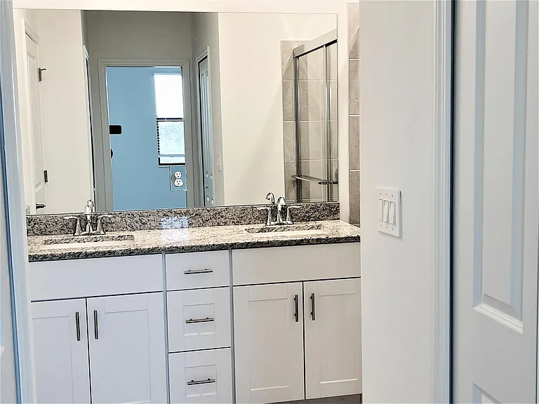 14243 Pine Lodge Ln — Photo 9
