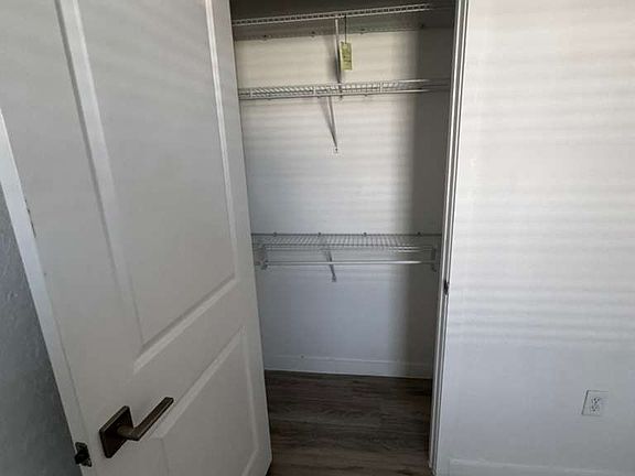 2nd image of 322 NE 5th Pl