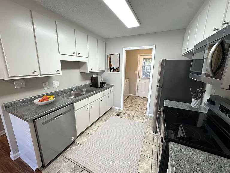 Pineview Townhomes — Photo 44