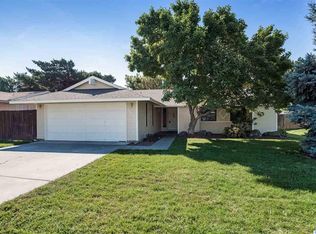 6843 W 2nd Ave, Kennewick, WA 99336