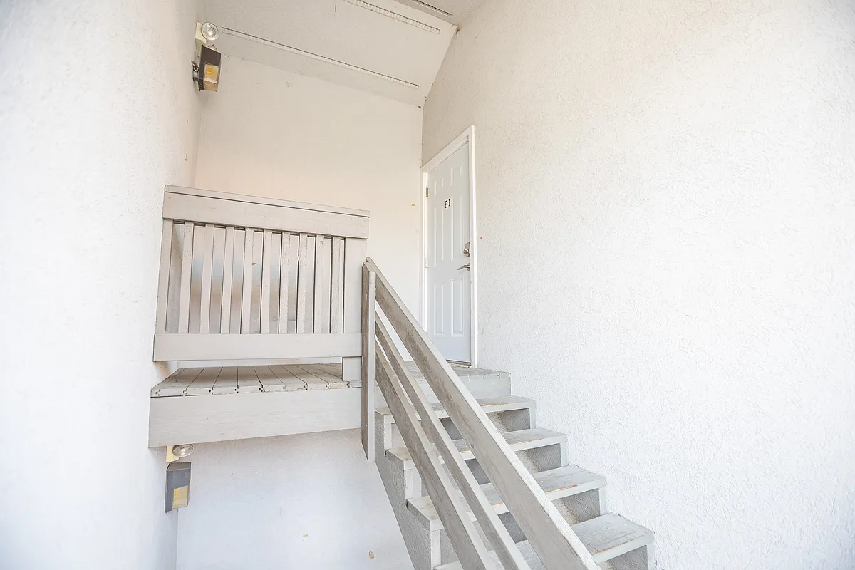 Building Photo - 1015 Madison St #E1