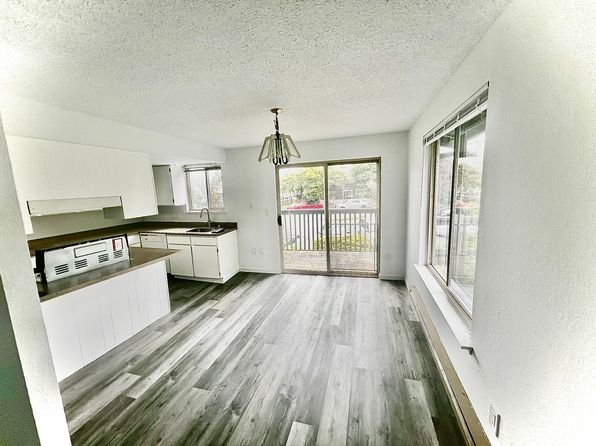 146 N Sams St APT 2C