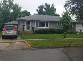 1010 11th St SE, Rochester, MN 55904