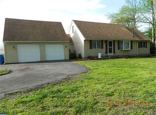 7115 Curtis Ave, Levittown, PA 19057