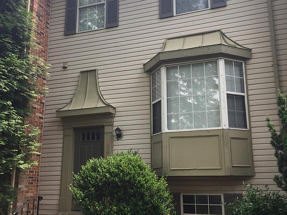 2nd image of 9608 Blake Ln