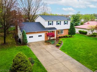 3033 Shalisma Dr, Youngstown, OH 44509