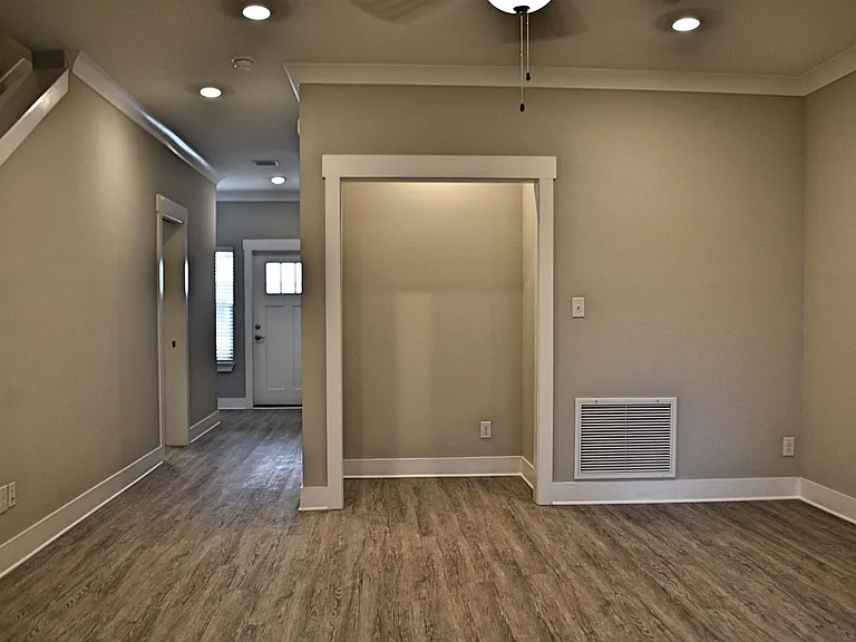 124 Date Palm Ln — Photo 10