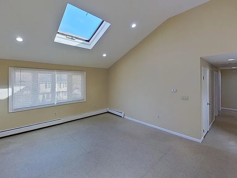 52 Rockefeller St #2 — Photo 7